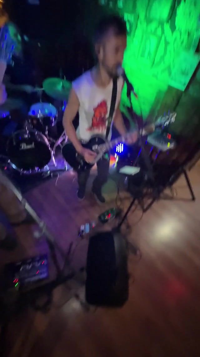 SHAMLESS - DOMINGO 31 AGOSTO - 20:00h (Carrer Esportista Juan Matos, 4)